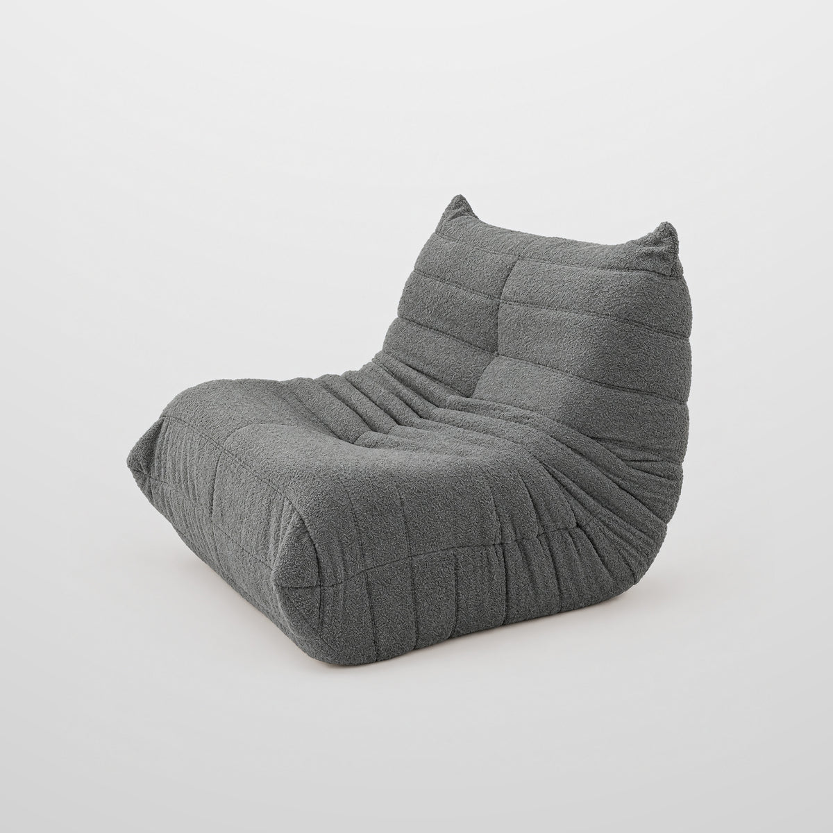 Dune, fauteuil lounge bas en velours effet nuage, coloris gris, sur fond neutre