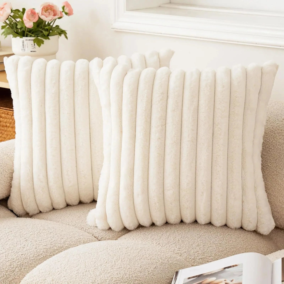 Duvet – housse de coussin en fausse fourrure de lapin, vue 1
